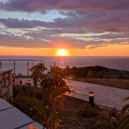 Melikiron Luxury